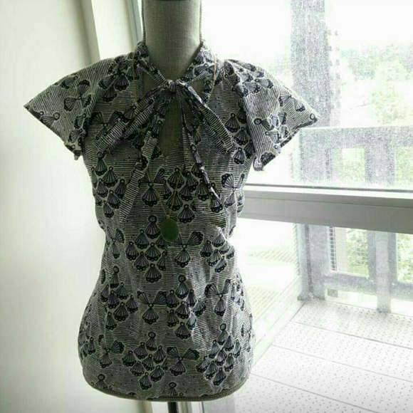 French Connection Tops - Printed Blouse French Connection Tops - Printed Blouse